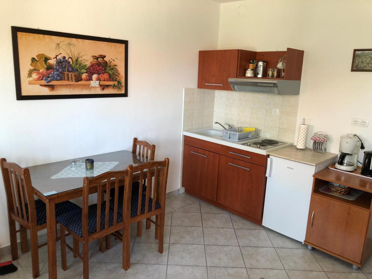 Apartmani Area Doma Trogir Luaran gambar